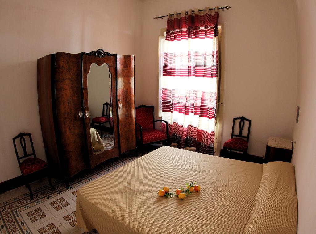 Ferienwohnung La Melagrana Castellammare del Golfo Zimmer foto